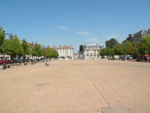  vue générale de la place Léopold
